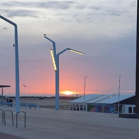 Bed and Breakfast Scheveningen Sea Side L'Aia Esterno foto